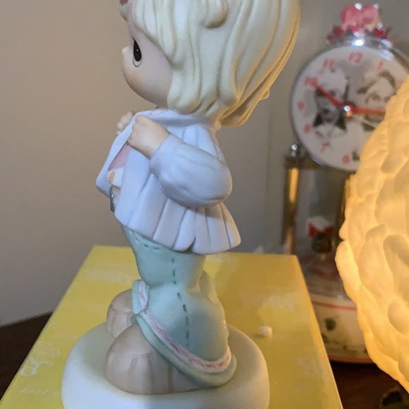 Precious Moment,  It’s What’s Inside That Counts. - Picture 4 of 6